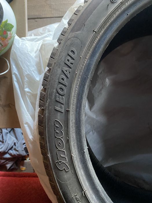 Продам р18 225/40/18 липучка