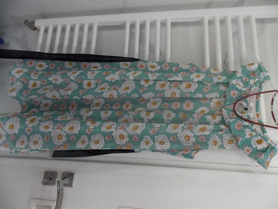 rochii de birou/zi mas S,M,L larg - pret 50 lei/bucata