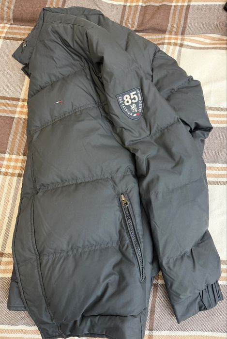 Продам куртку Tommy Hilfiger оригинал