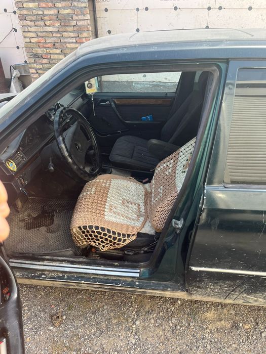 Прадаётся Мерседес.220