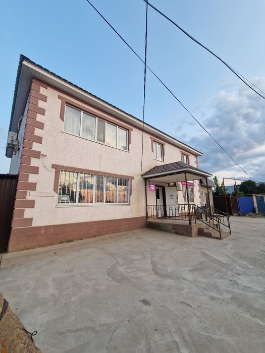 Продам дом с магазином