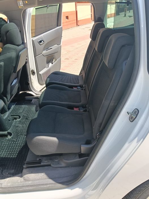 Peugeot 5008 1,4 diesel