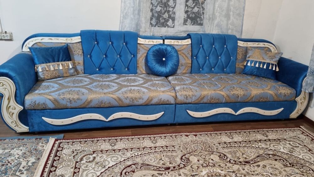 Продам почти новый диван