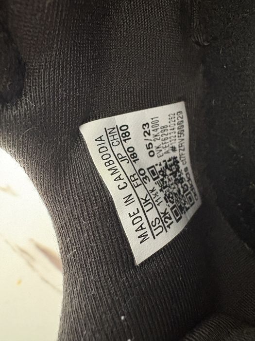 Кросовки adidas. 30 размер