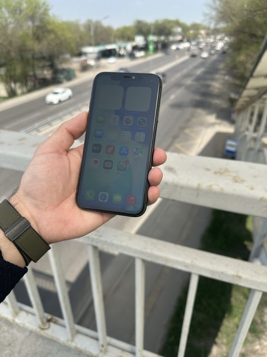 Продам телефон Айфон 11 128 Gb