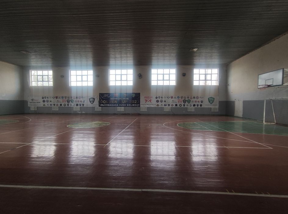 Futbol uchun ideal zal olmazor