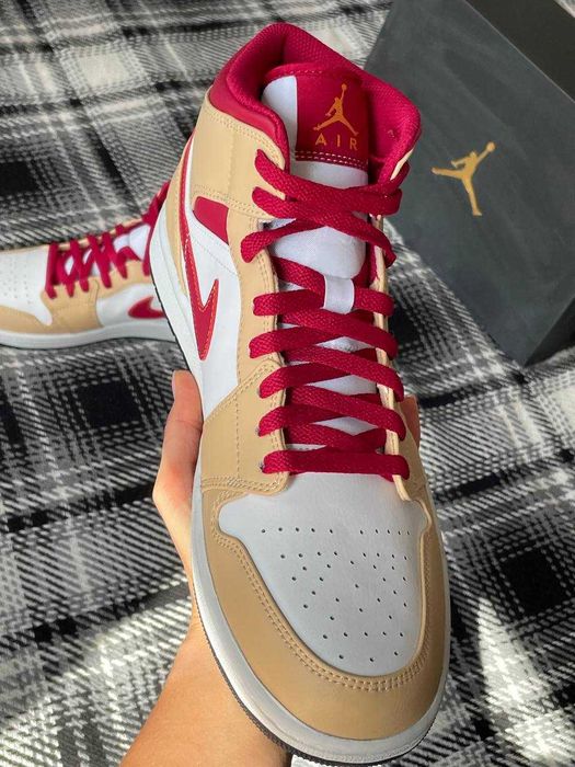 Кроссовки: AIR Jordan