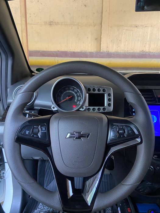 Кобальт руль с пультом для спарк