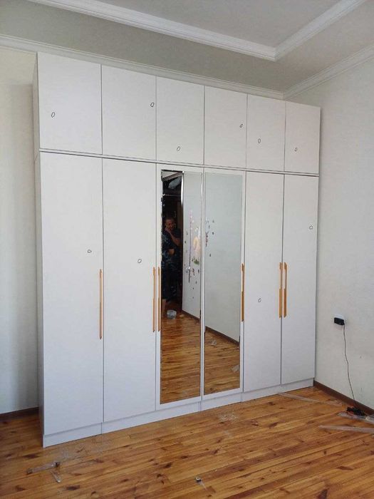 Shkaf sotiladi dastavka va ustanovka bepul