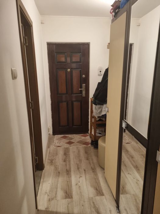 Inchiriez apartament 2 camere