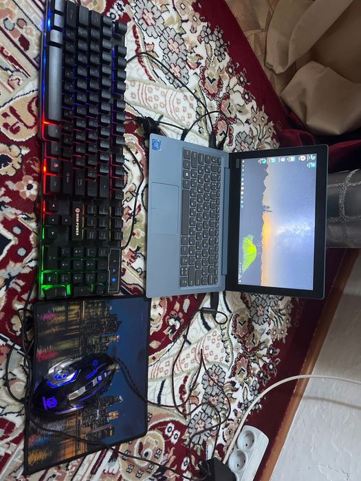 Lenovo мини ноутбук