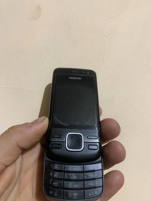 Nokia 66 00 sotiladi