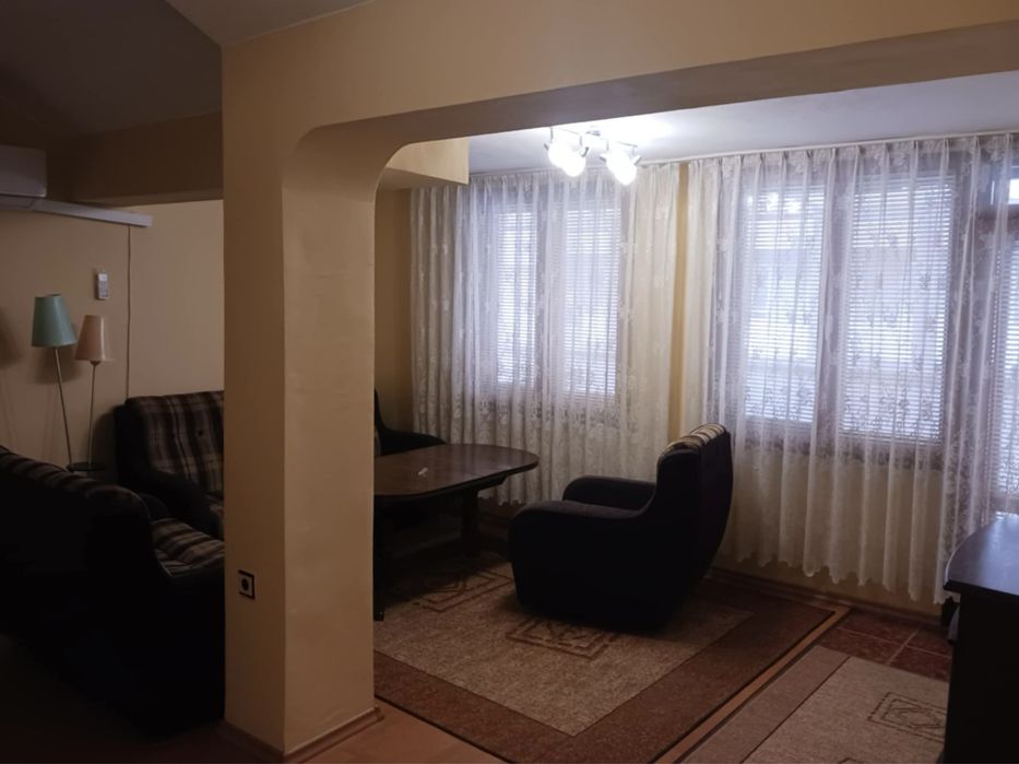 Дава се под наем Тристаен апартамент в Варна, Център - 80 кв.м за 450 € - Снимка #3