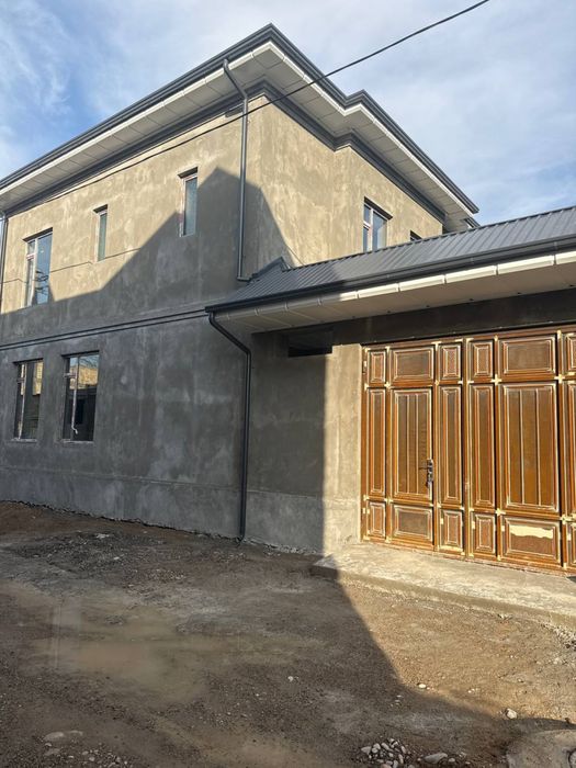 Katej sotiladi 4 ta yonma yon qurilgan