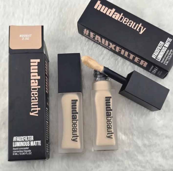 Коректор Huda Beauty
