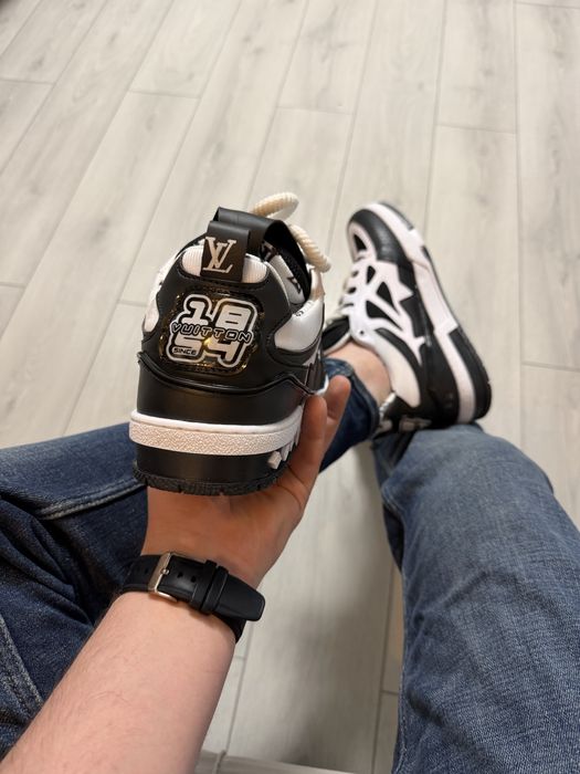 Adidasi Barbati Louis Vuitton Skate Negru & Alb!