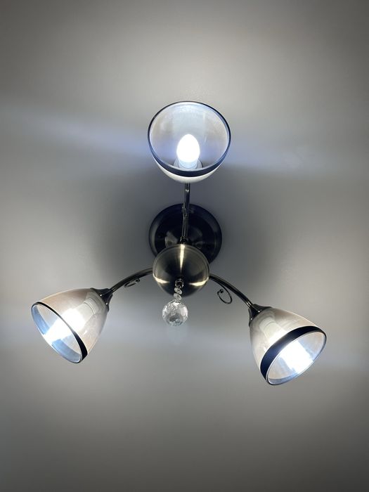 Люстра срочно 2шт