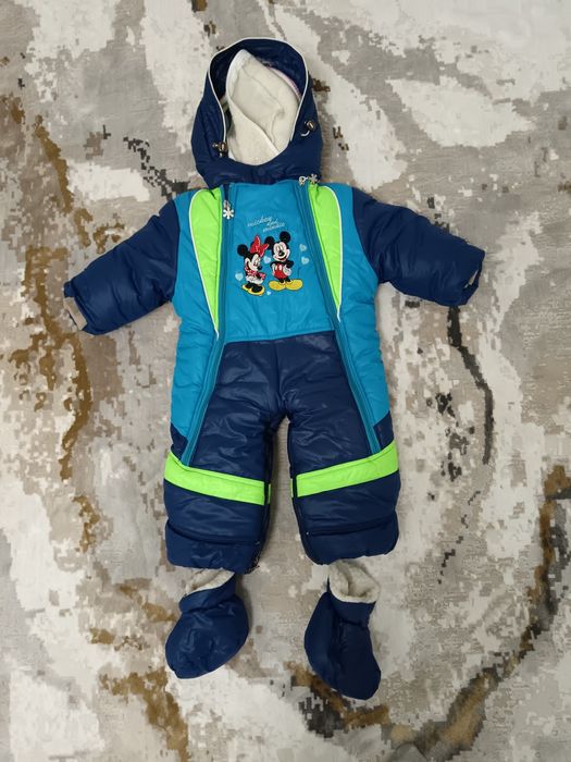 Детский комбинезон зимний с утеплителем