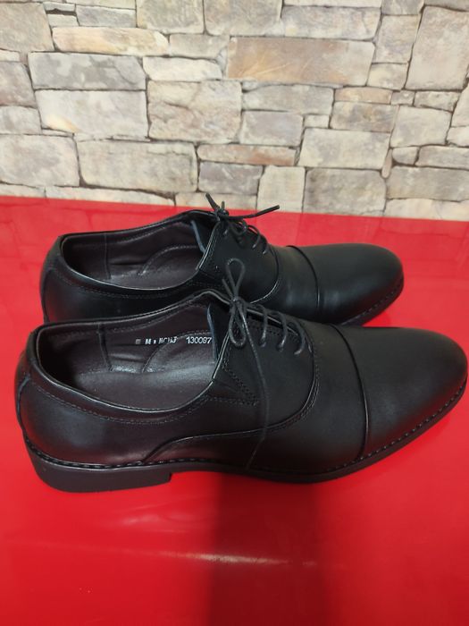 Мужские новые туфли размер 42