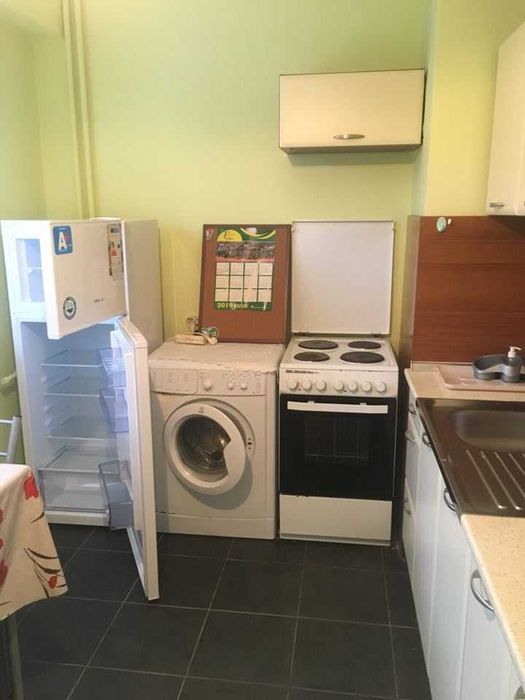 Дава се под наем Двустаен апартамент в София, Люлин 4 - 90 кв.м за 373.83 € - Снимка #1