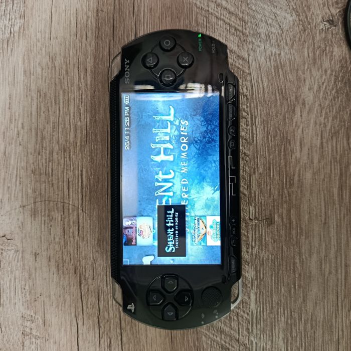 Продам PSP 1000 прошитая