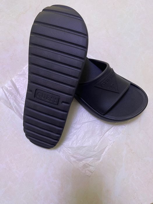 Тапочки Guess slides
