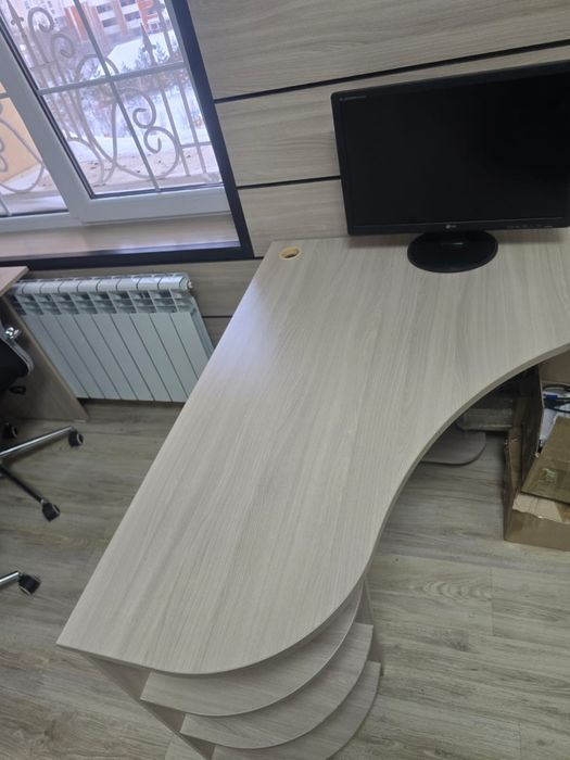 Офисная мебель 2 стола