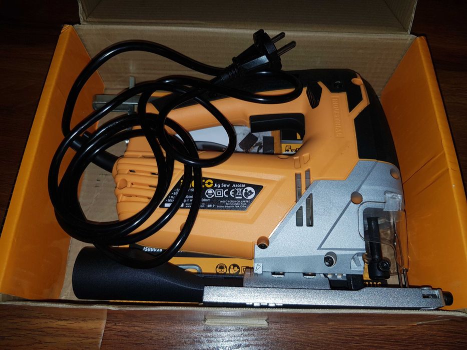 Продается Электролобзик INGCO JS80028 Industrial 800W, новый