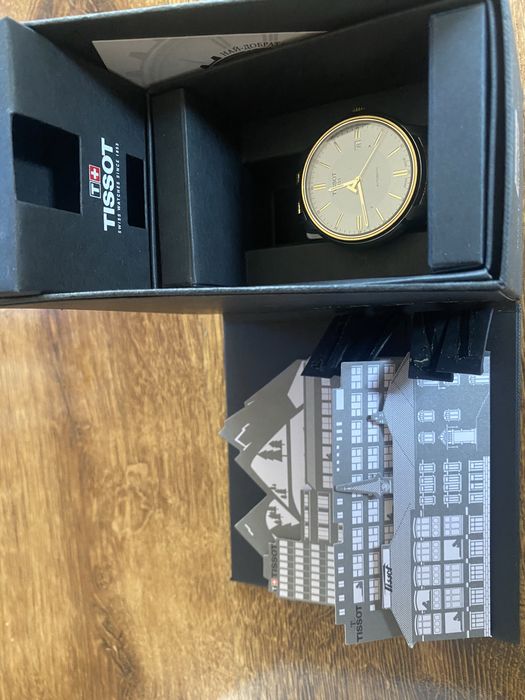 Часовник Тисот с позлата, оригинален, модел Т065.407