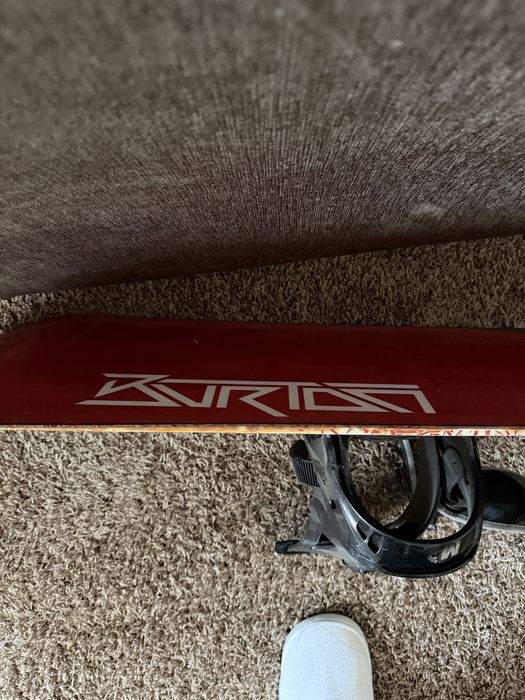 Сноуборд и ботинки для сноуборда Burton