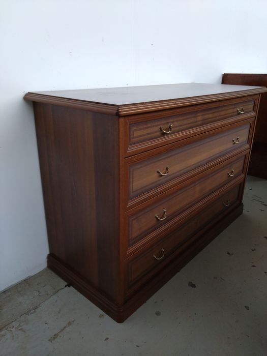 Comoda 4 sertare nuc made in Italy