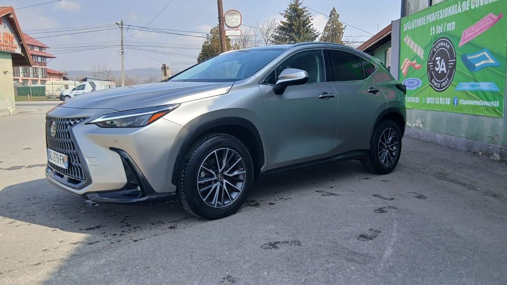 Lexus Seria NX Lexus NX 350H luxury line.