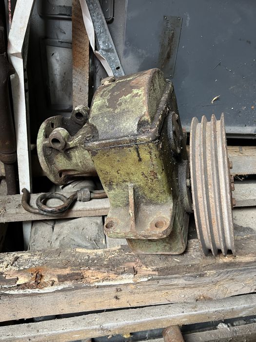 Редуктор с элеутродвигателем