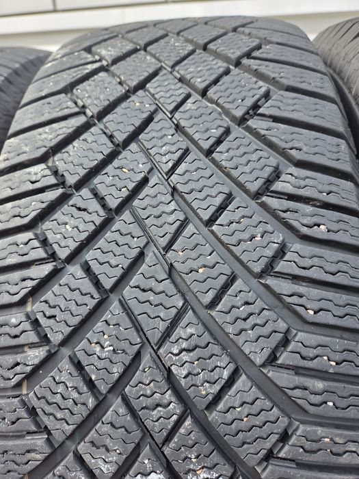 Зимняя резина Continental 265/65/17