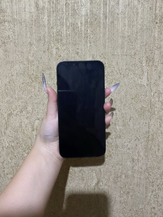 Айфон 13 сатылады