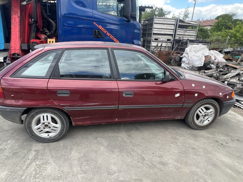 Opel Astra f 1.4 НА ЧАСТИ