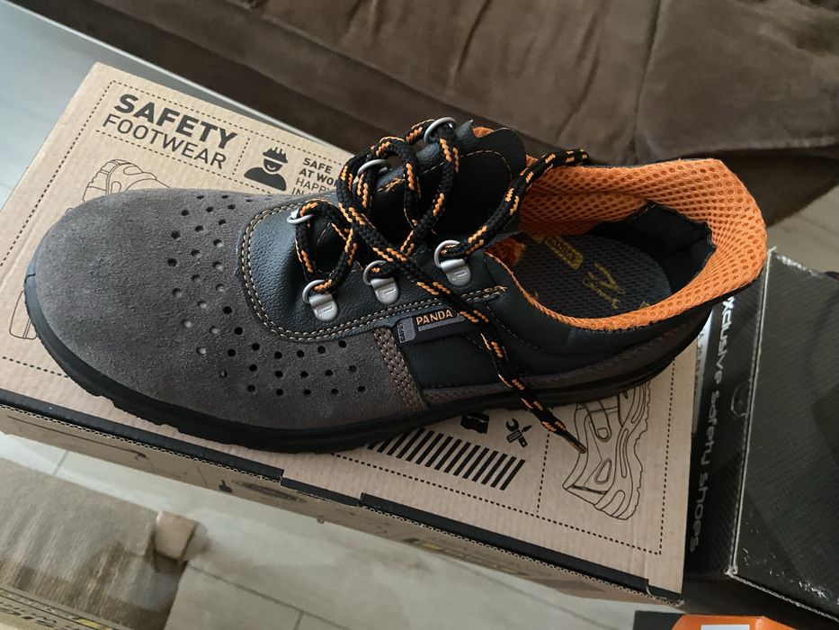 Работни обувки с бомбета