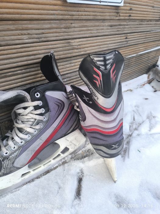 Продам коньки BAUER.