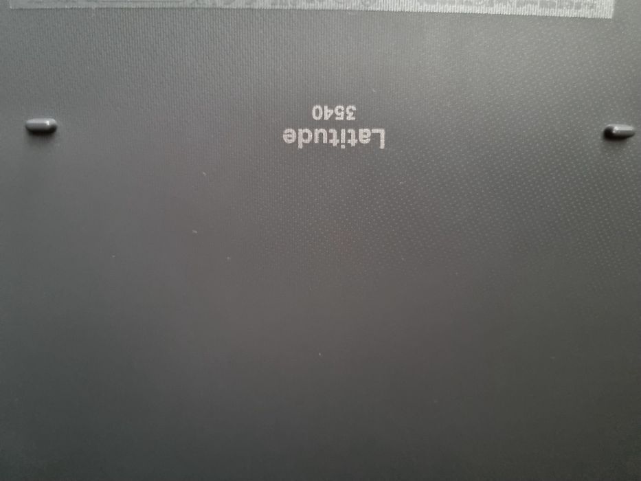 Laptop Business Dell latitude 3540 / 15. 6" / I5 1335U / 8 GB / 256 gb