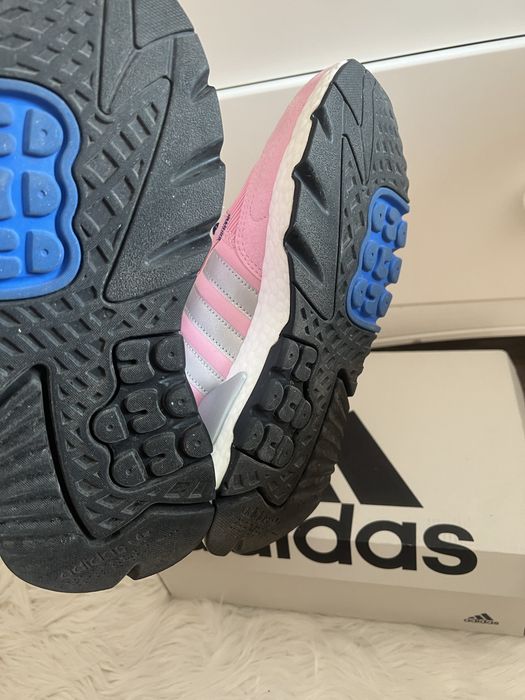 Дамски маратонки adidas