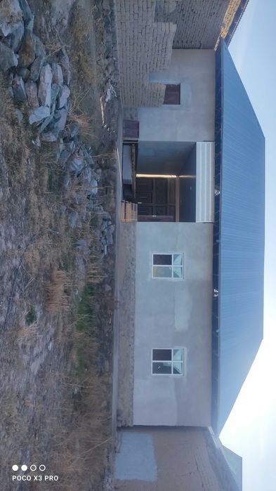 uy sotiladi yashashga tayyor olti sutikdan iborat yevro remont qilinga