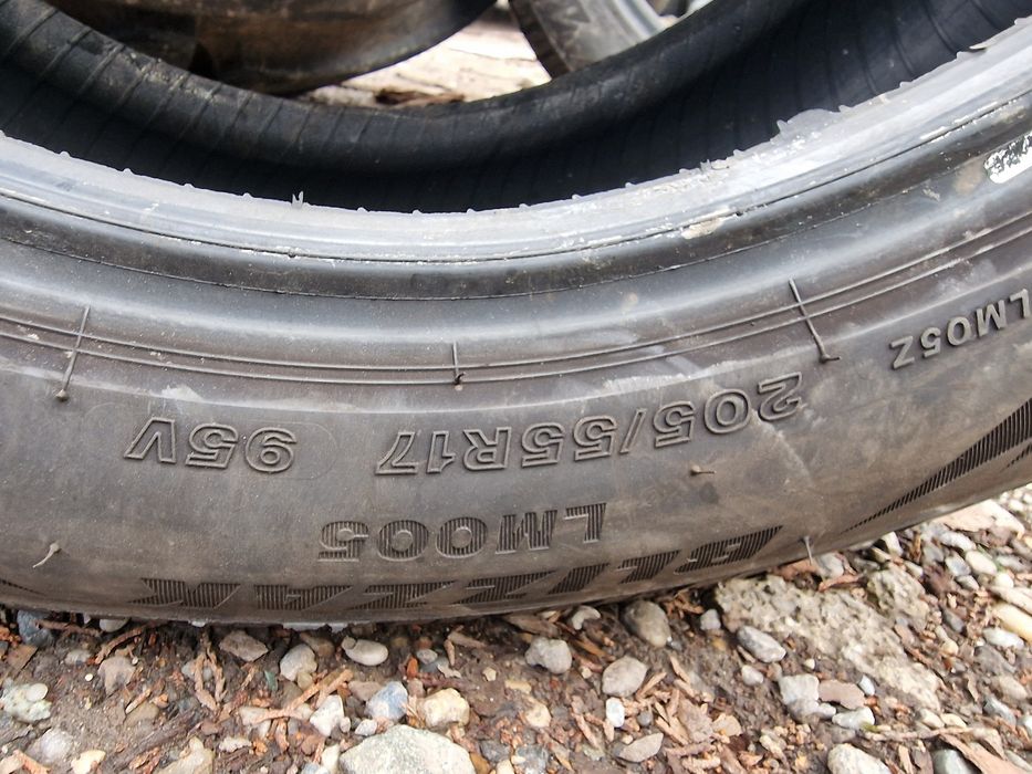 Anvelopă 205/55R17 marca Bridgestone, M+S, DOT 2021,6.5 mm