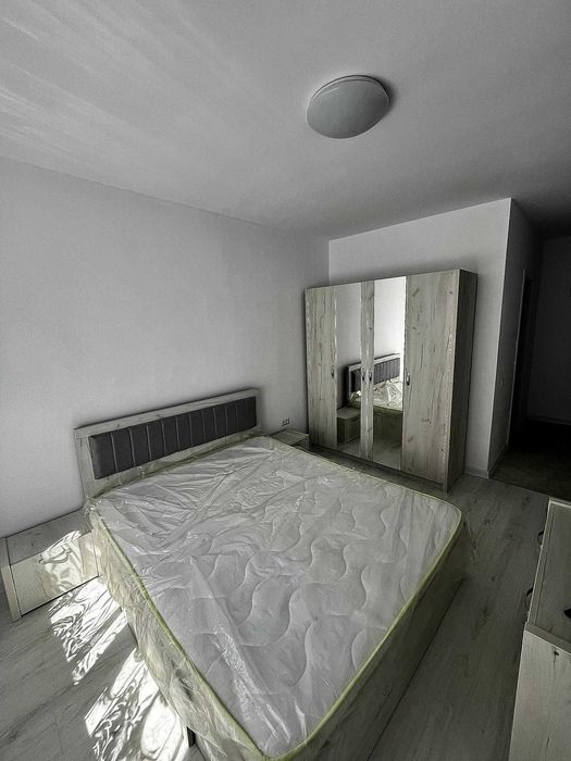 Închiriez studio și loc de parcare Chiajna, Tineretului 65A, chiar în stație la 478