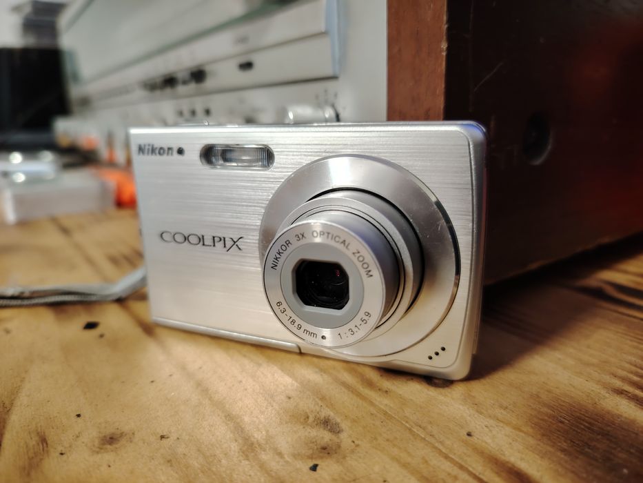 Aparat foto Nikon Coolpix S200