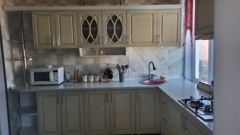 Продам гарнитуру