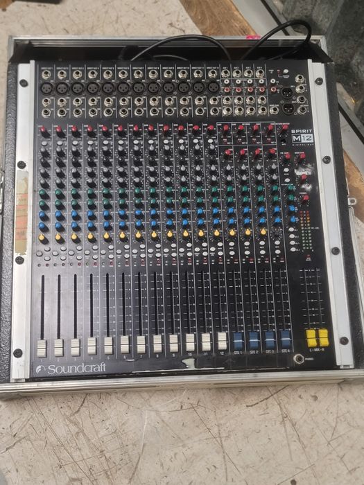 Soundcraft M12 mixer pasiv
