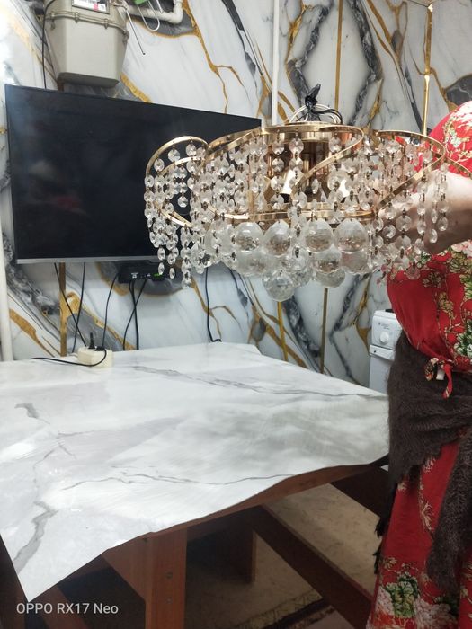 Продам люстру бу