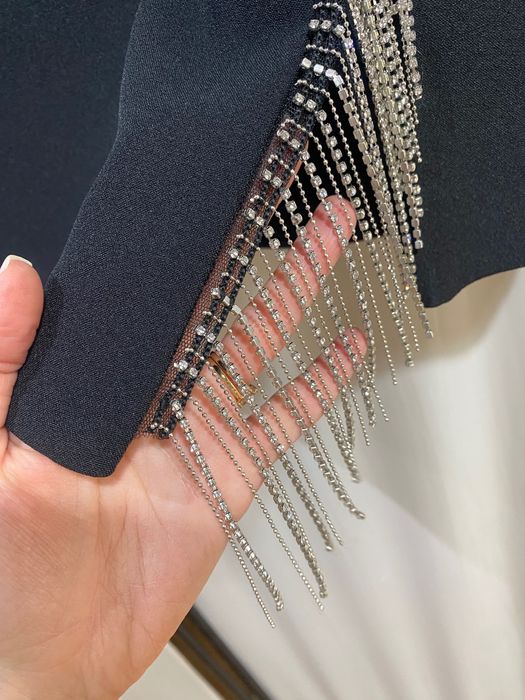 Нова парти пола с кристали Zara в черно