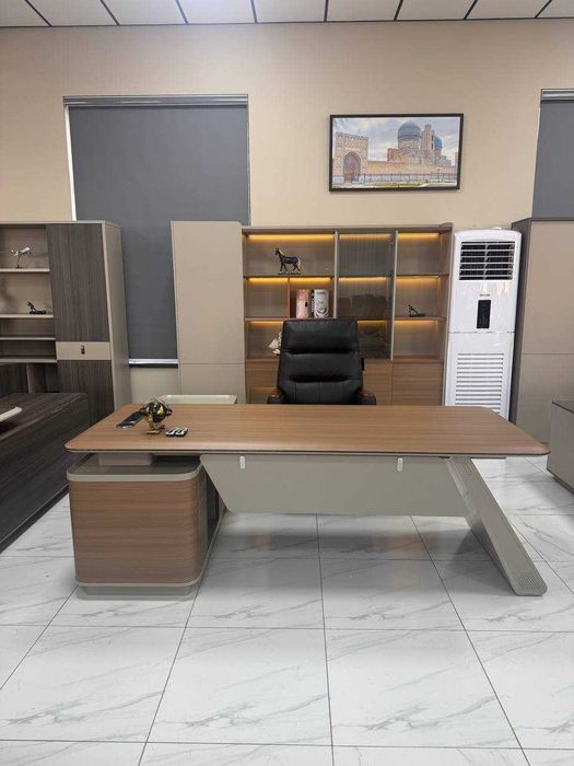 Стол рабочий для офиса