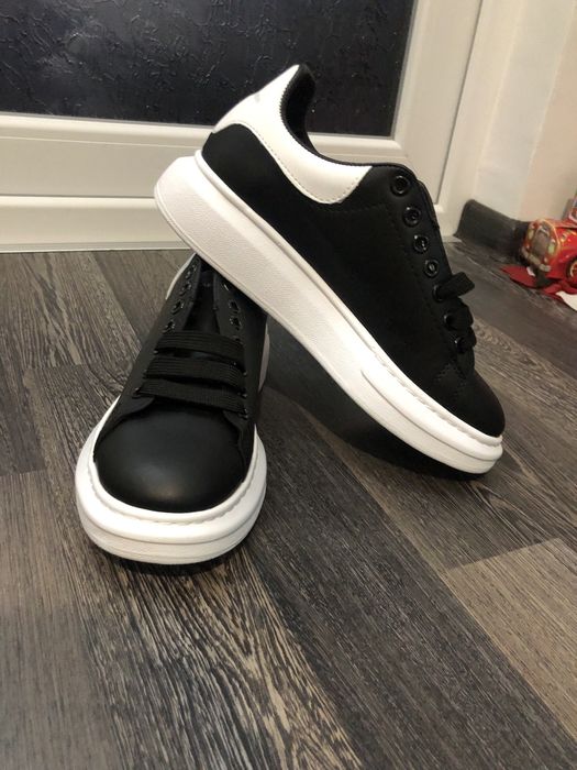 Пролетно есенни обувки Нови